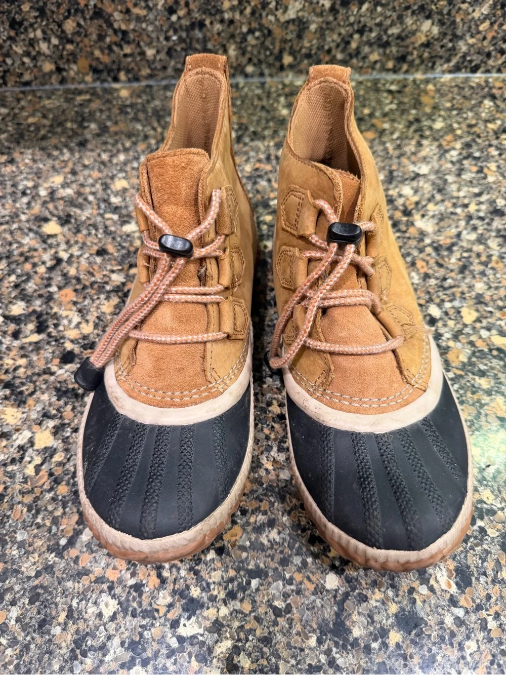 Sorel Two-Tone Brown and Black Duck Boots size 4